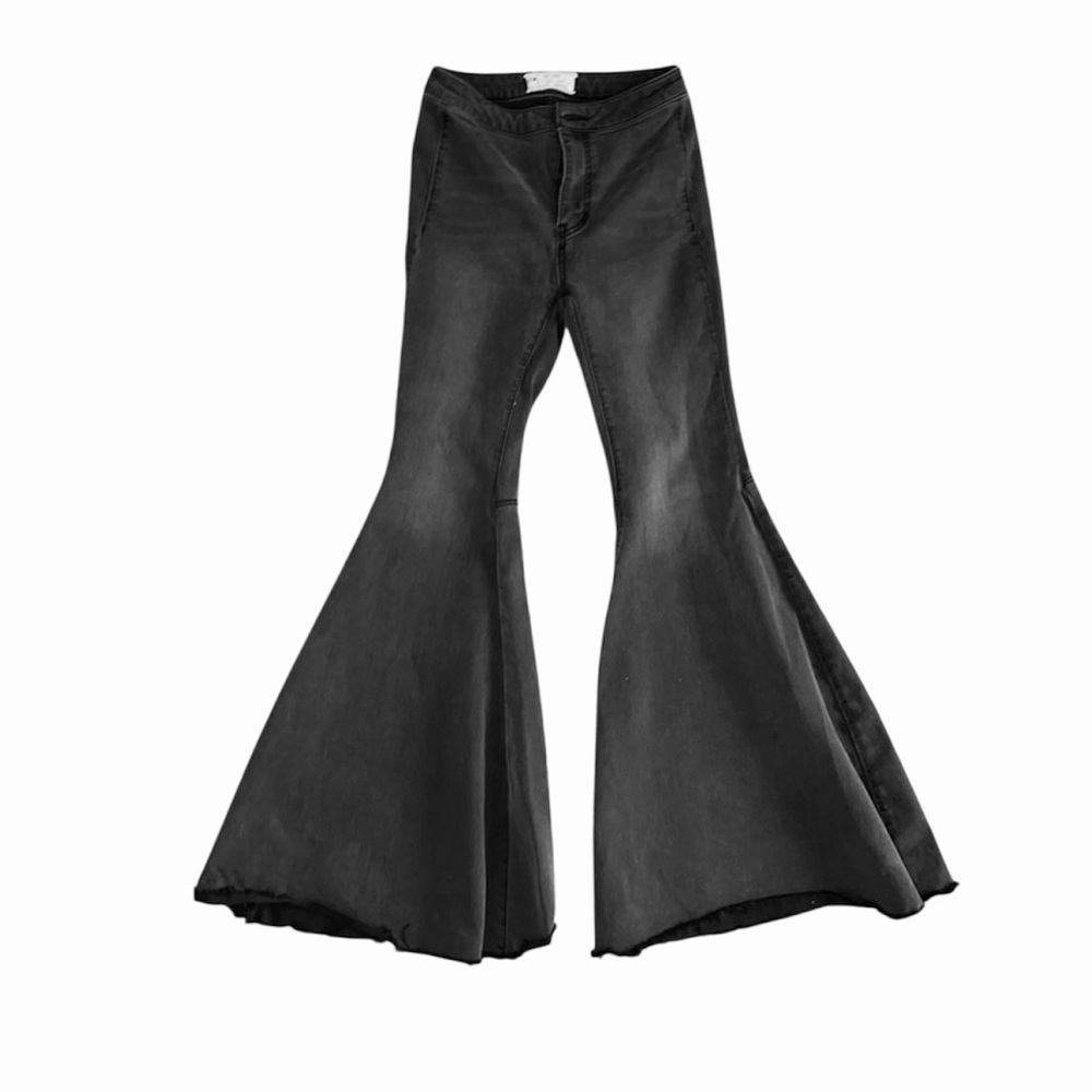 Free People We The Free Just Float on Super Flare Jeans Washed Black Raw Hem- 25 - Picture 11 of 14